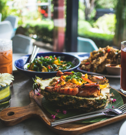 Veg & Non-Veg Dining